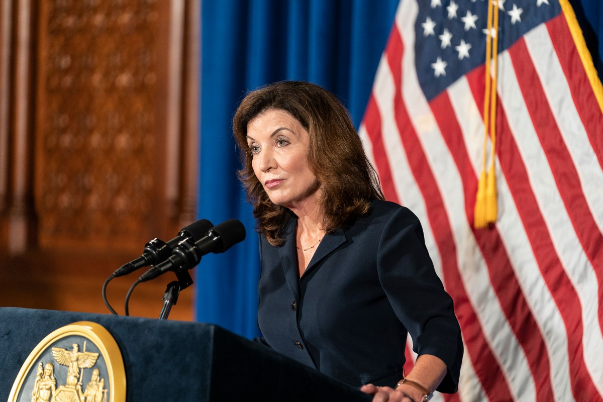 New York Halts Data Centers While the AI Boom Keeps Burning